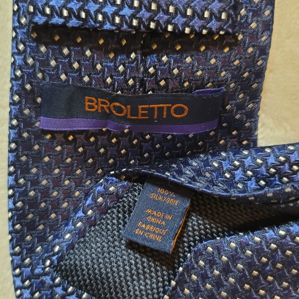 Broletto Necktie Mens OS Blue Geometric Micro Pattern 100% Silk Classic Tie - Picture 3 of 8